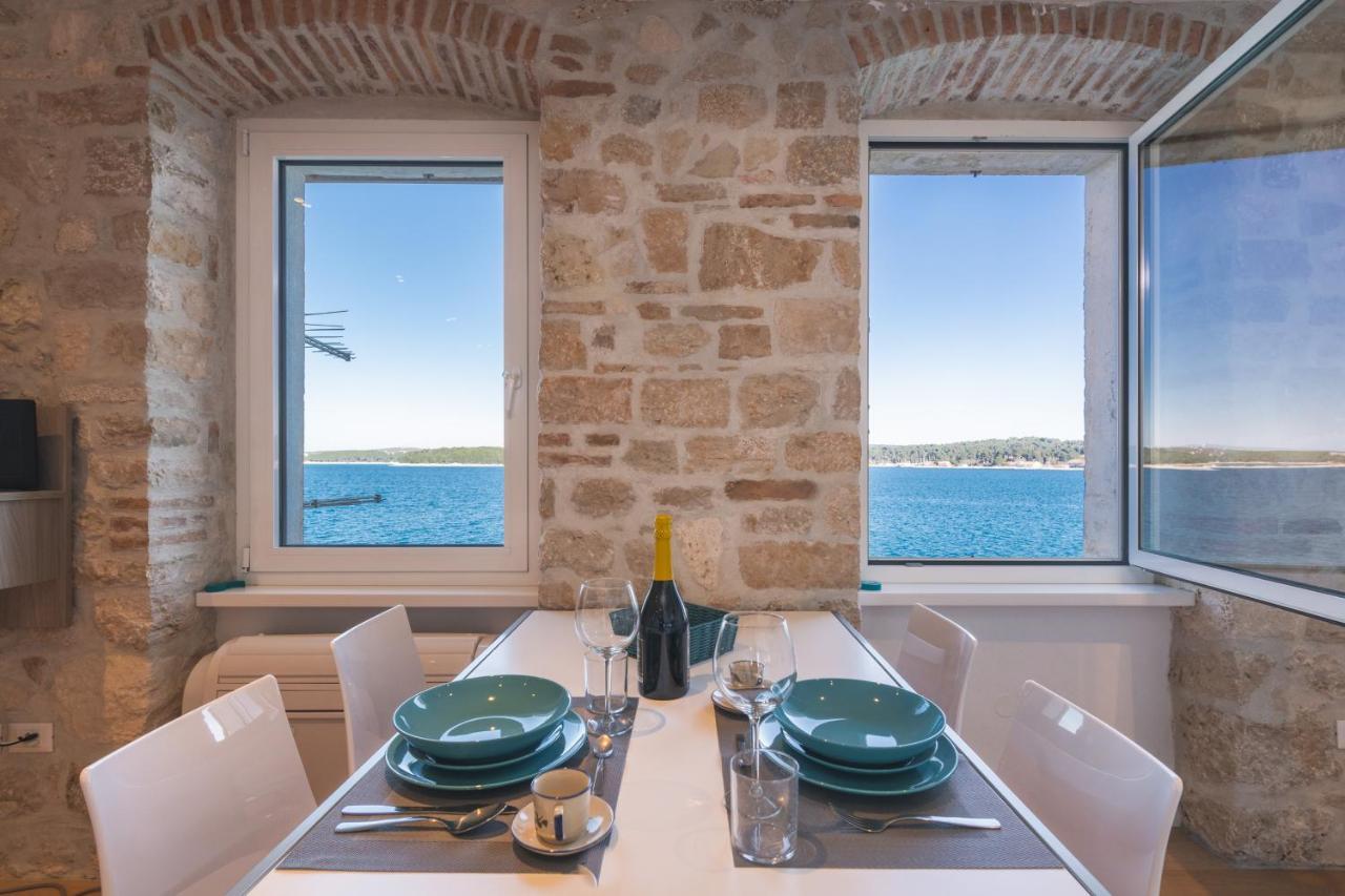 Апартаменти Blue Sea View Ровінь Екстер'єр фото